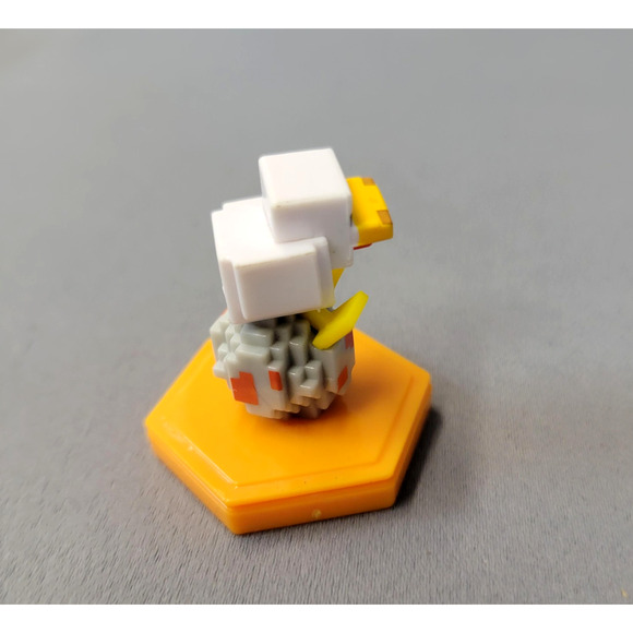 Minecraft Earth Boost Mini Chicken Figure Mattel 2019 Yellow Hex Base GXT42 Toy - Picture 4 of 8